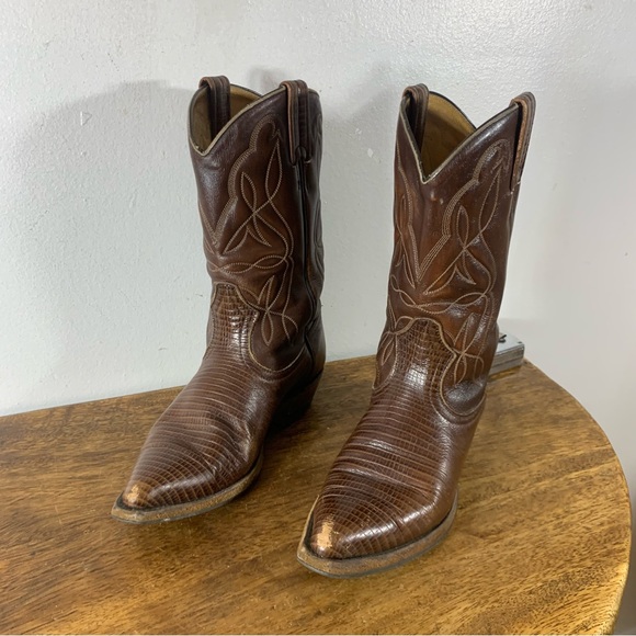 Vintage made in Canada cowboy leather boots - Picture 3 of 11